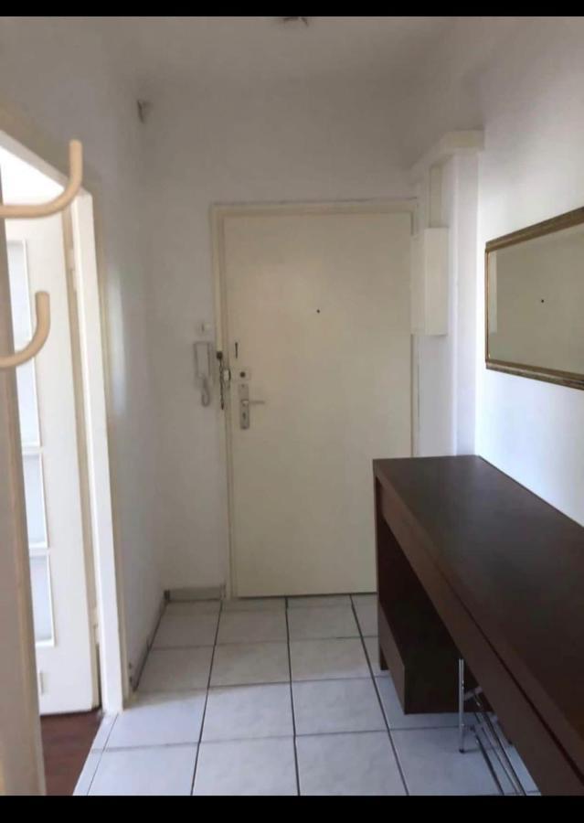 Apartment Charmante 2 *